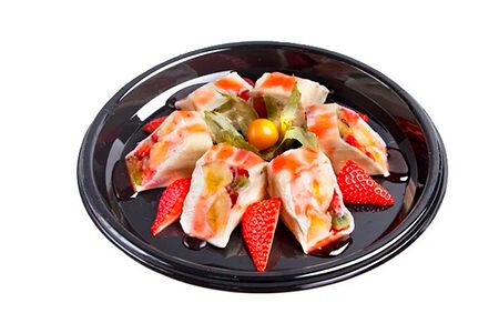 Клубничный сладкий ролл