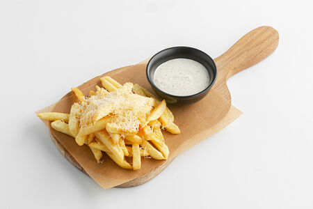 Картофель фри с трюфельным кремом