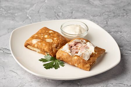 Блины с ветчиной и сыром