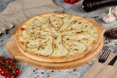 Пицца Груша-горгонзола