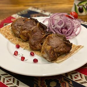 Шашлык из бараньего яблочка