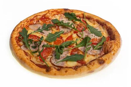 Пицца с индейкой и рукколой