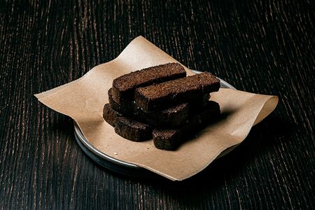 Гренки чесночные