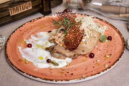 Филе куриного бедра по-таёжному с кедровым орехом