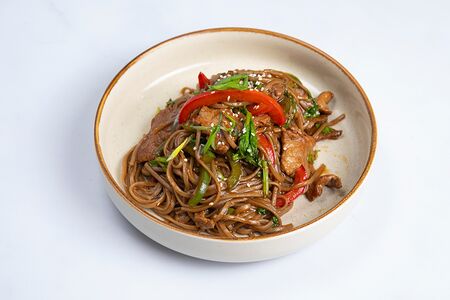 Удон с мясом