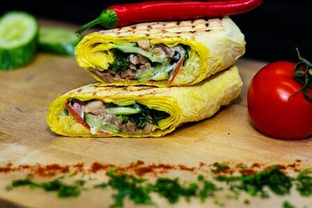 Шаурма Сырная и сырный соус