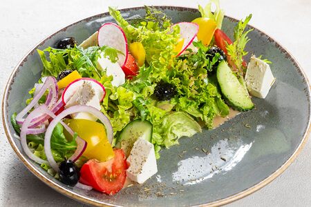 Салат Греческий с сыром Фета