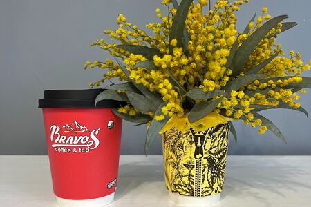 Кофейный комплимент Счастливая девушка