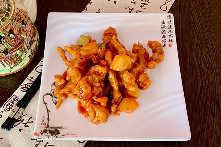 Утка с ананасом