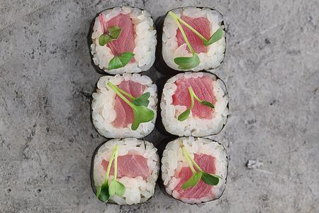 Маки с тунцом