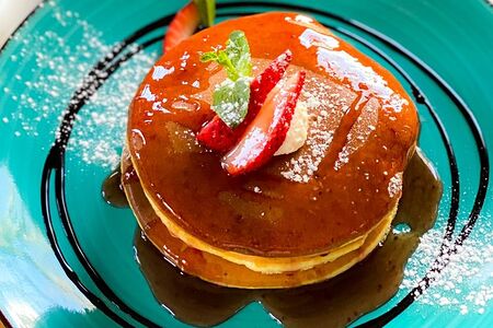 Панкейки с сыром рикотта и ягодами