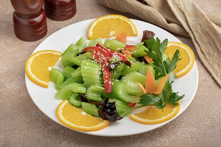 Салат из сельдерея