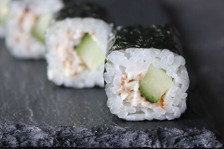 Ролл с угрем