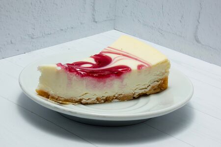 Чизкейк Нью-Йорк с клубникой