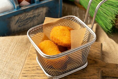 Куриные наггетсы