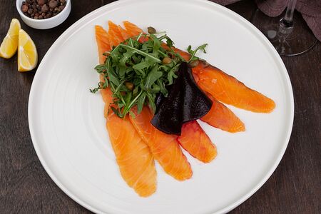 Карпаччо из слабосоленого лосося