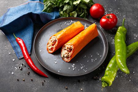 Шаурма в сырном лаваше