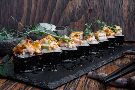 Лосось и угорь