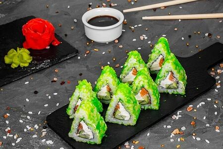 Ролл Зеленая пирамида