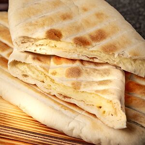 Лепешка с сыром