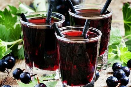 Морс черной смородины