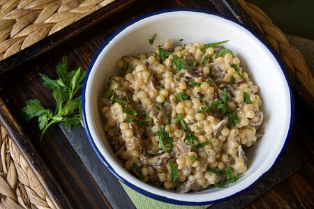 Птитим с курицей и грибами