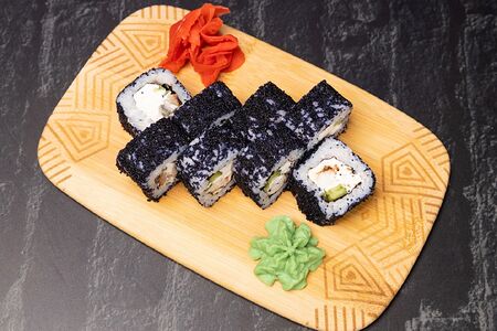 Калифорния с угрем