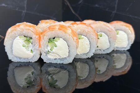 Филадельфия с тигровой креветкой