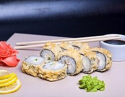 Жаренная филадельфия с угрем