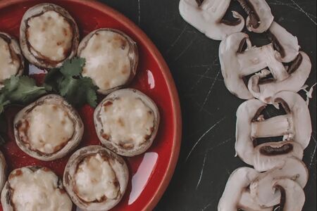 Запеченные шампиньоны