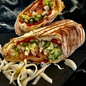 Шаурма Сырная (большая) с курицей 