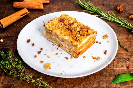 Ореховое пирожное