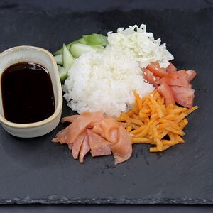 Поке с лососем