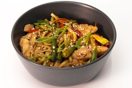 Удон с курицей