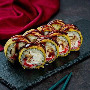 Жареный ролл с угрем