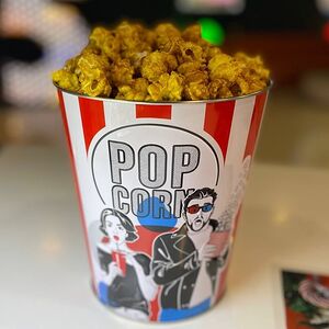 Попкорн карамельный в жестяном ведре