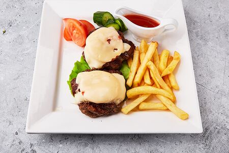 Микс котлет на решетке