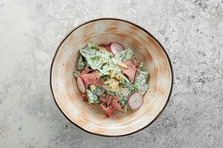 Салат с телятиной и трюфельной заправкой