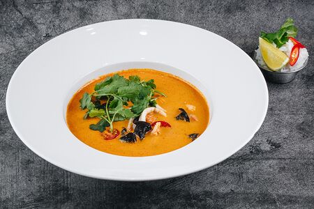 Суп Том ям с морепродуктами