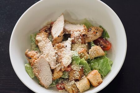 Цезарь с цыплёнком