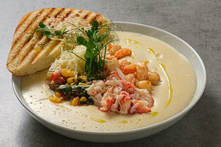 Суп Чаудер Крабовый с креветками