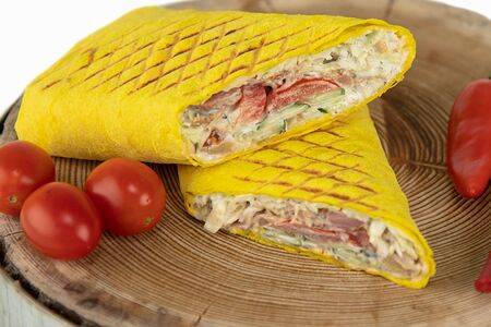 Шаурма с говядиной Big в сырном лаваше