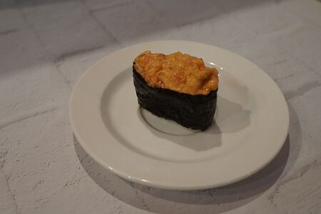 Острый тунец в нори