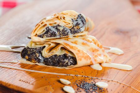 Блин с маком и орехом