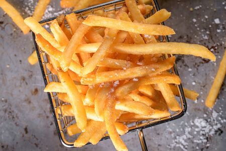 Фирменный картофель фри большой