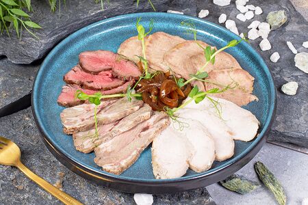 Мясная тарелка