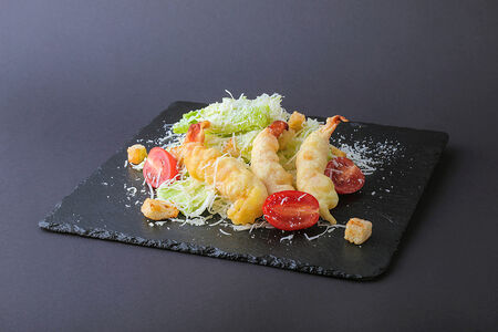 Салат Цезарь с креветками на компанию