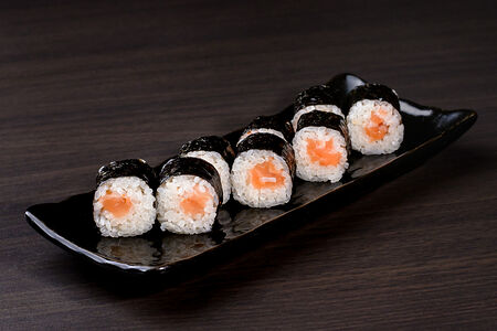 Ролл Сакэ Маки 8шт