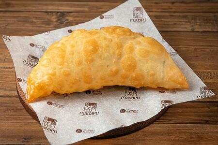 Чебурек с телятиной