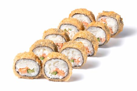 Жареный ролл с лососем